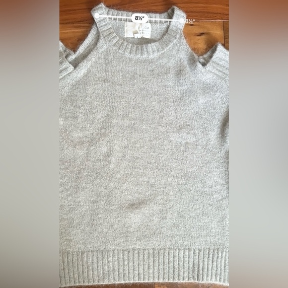 J.O.A Cold Shoulder Gray Sweater - Picture 5 of 11
